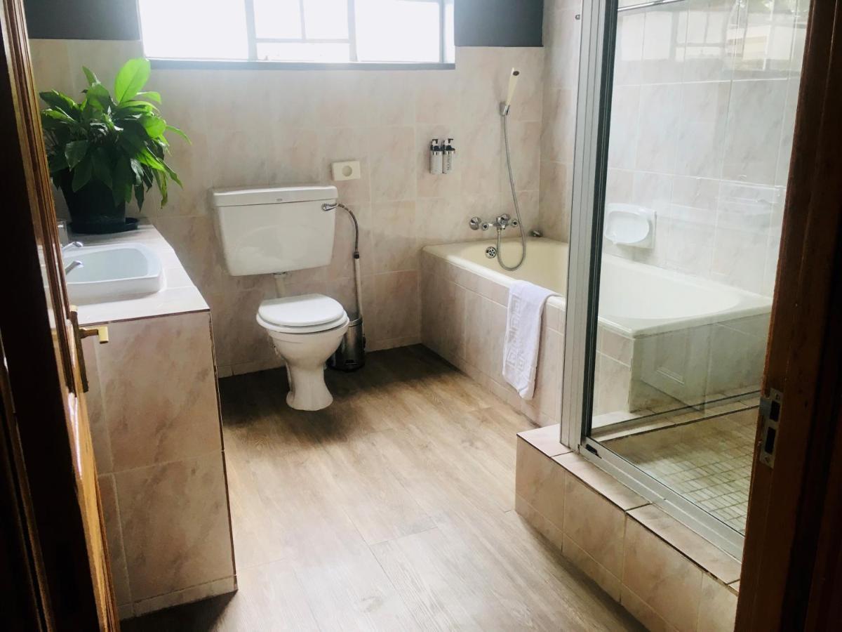 Melville Manor Guest House 요하네스버그 외부 사진